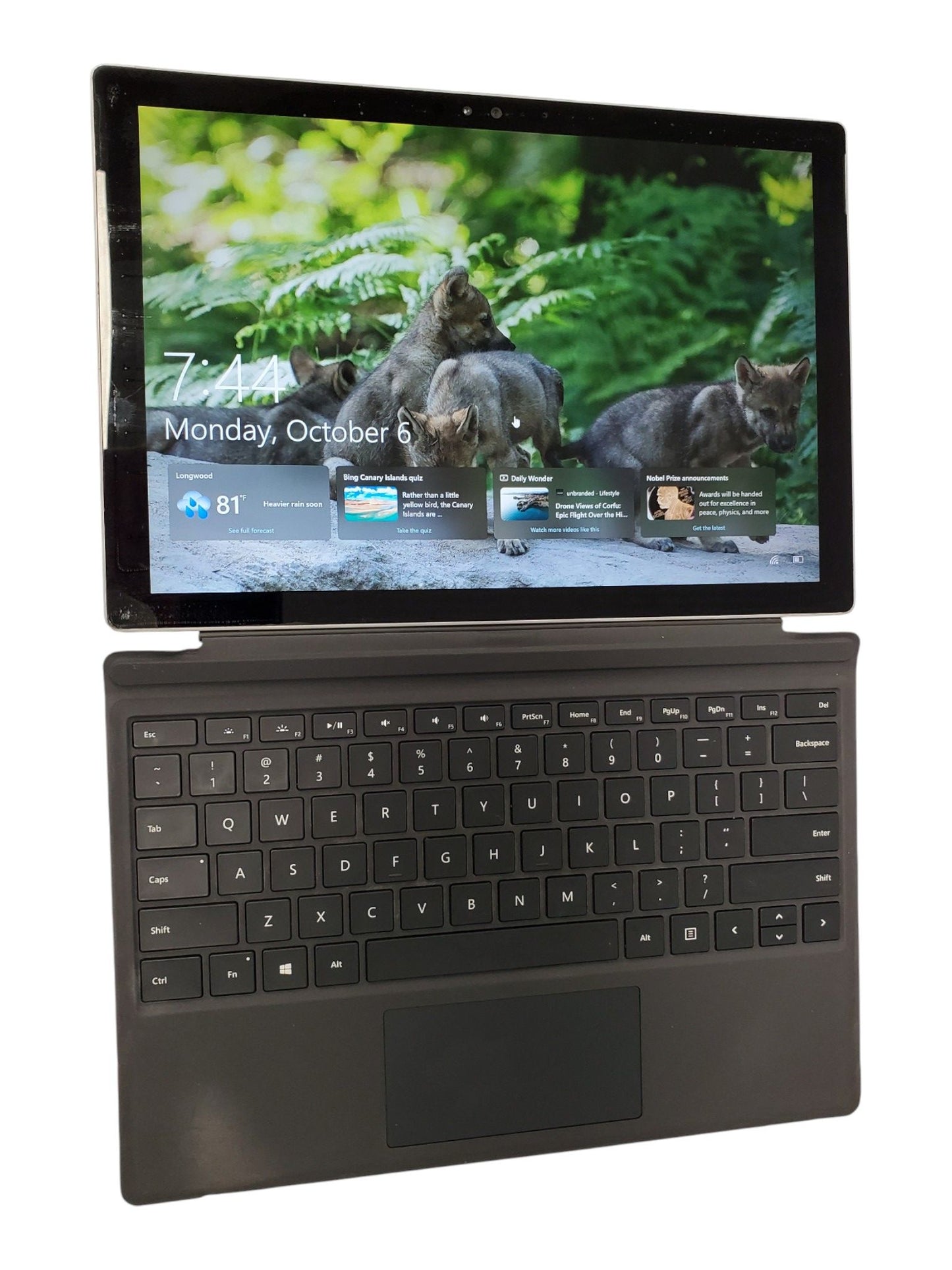 Microsoft Surface Pro 4 Laptop / Tablet 12" i5 6th Gen 2.40GHz 4GB RAM  128GB