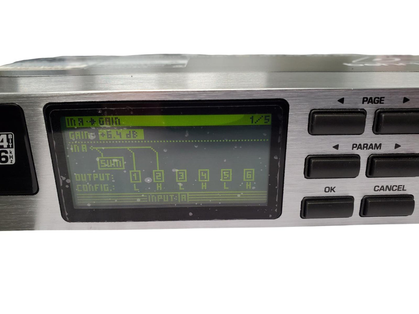 Behringer Ultradrive DCX2496LE 24-Bit/96 kHz Digital Loudspeaker Management System (Refurbished)