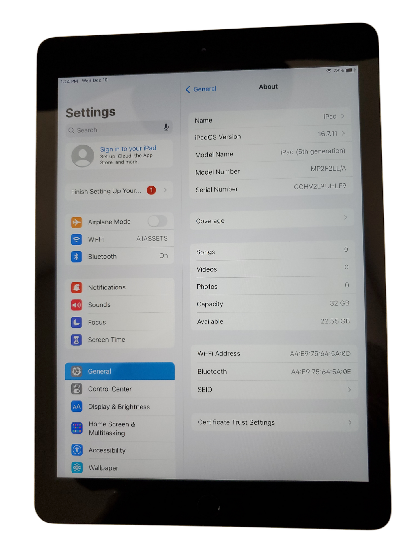 Apple iPad 5TH A1822 32GB 9.7"