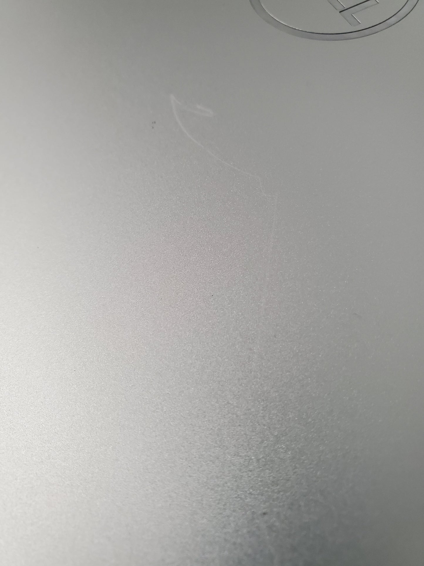 Dell XPS 15 9570 Laptop Core i7-8th Gen 2.20GHz 16GB RAM 512GB M2