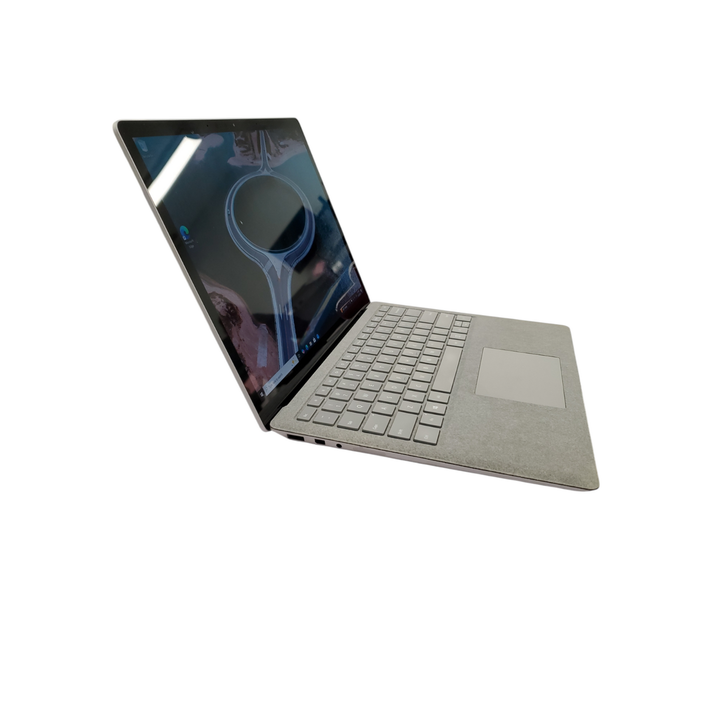 MICROSOFT SURFACE i5 8th GEN 1900 8GB 128GB